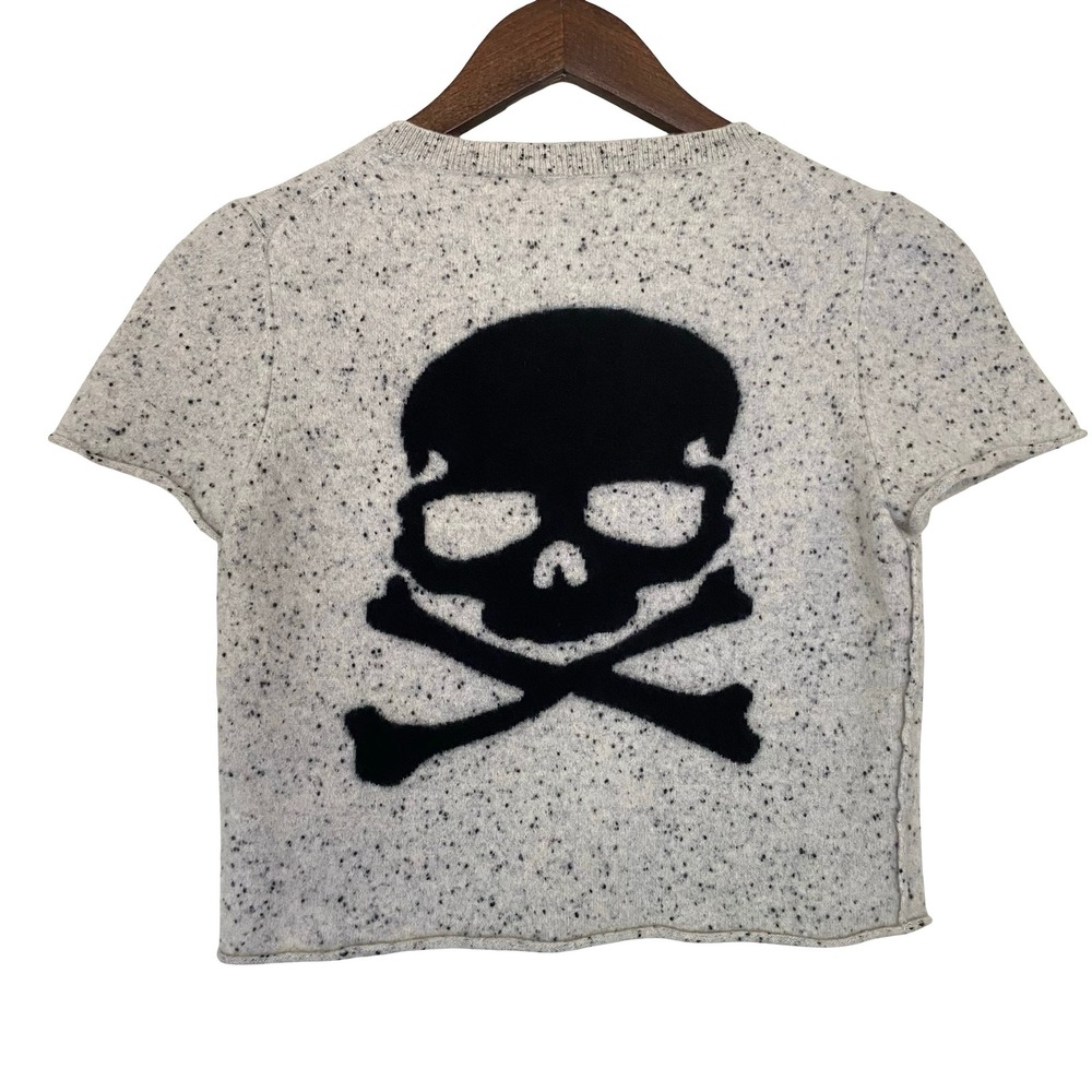 Skull Cashmere Women's Gray Speckled Skull Graphic Short Sleeve Sweater